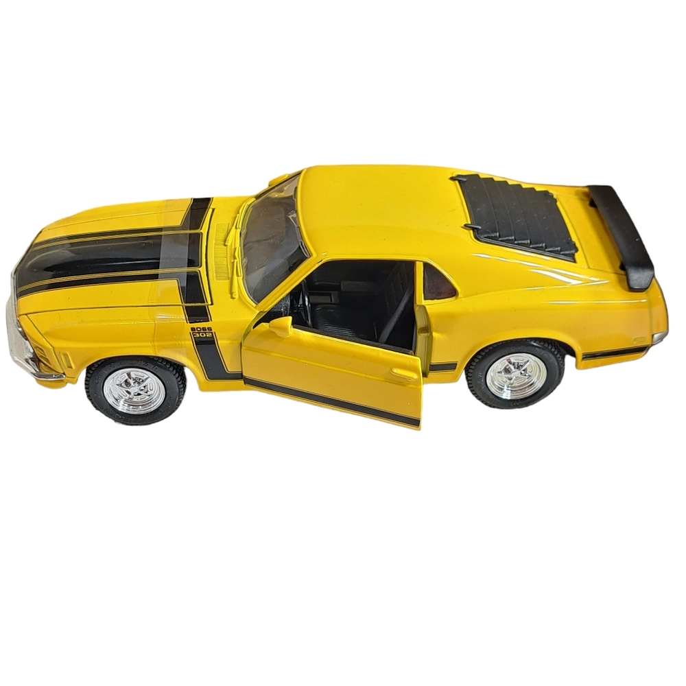 Maisto 1970 Ford Boss Mustang Yellow & Black 302 1:24 Die-Cast